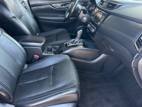 Used 2018 Nissan Rogue SL FWD image 16