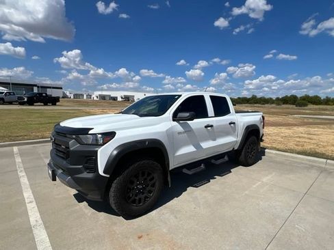 Used 2025 Chevrolet Colorado Trail Boss AWD/4WD image 1