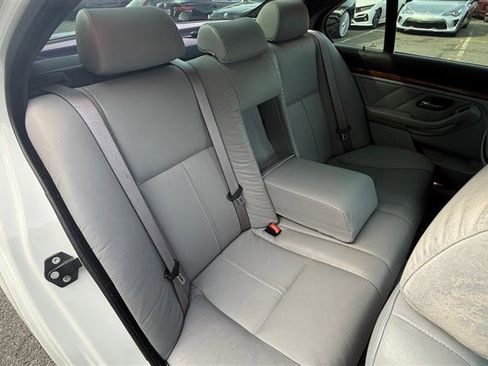 Used 2003 BMW 540i Sedan image 20