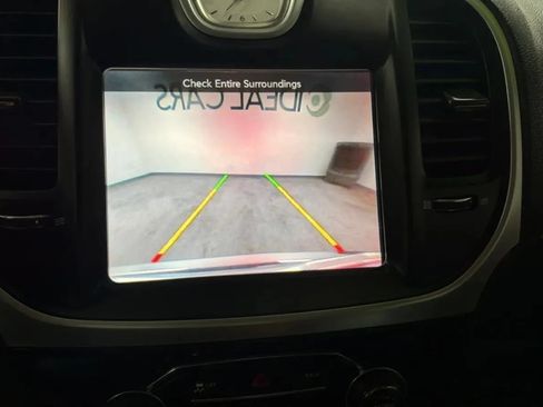 Used 2016 Chrysler 300 Limited RWD image 15