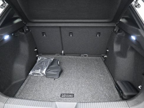 Used 2024 Volkswagen ID.4 2WD image 30