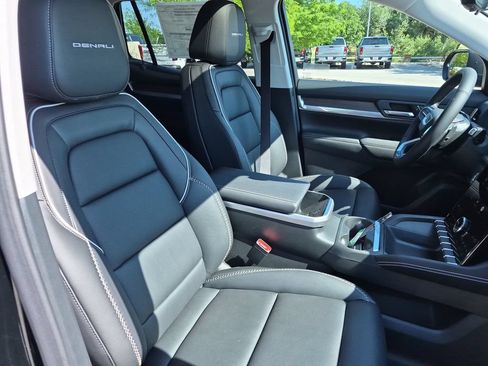 New 2026 GMC Terrain Denali AWD/4WD image 38