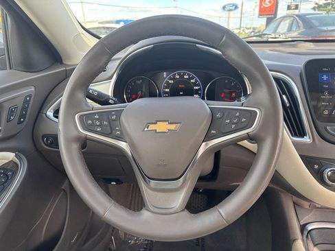 Used 2024 Chevrolet Malibu LT FWD image 15