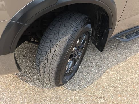 Used 2020 Nissan Titan PRO-4X w/ Pro-4x Utility Package AWD/4WD image 36