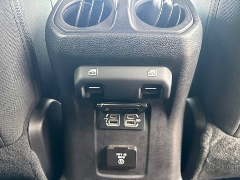 Used 2020 Jeep Wrangler Unlimited Sahara AWD/4WD image 14