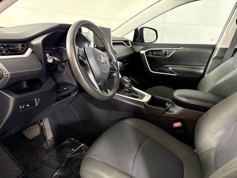 Used 2024 Toyota RAV4 LE FWD image 22