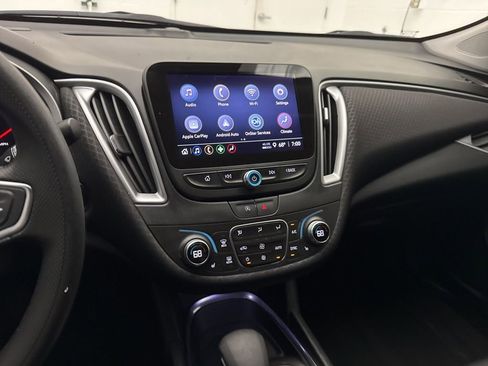 Used 2024 Chevrolet Malibu LT image 13