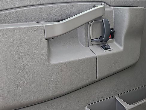 New 2024 Chevrolet Express 3500 w/ Power Convenience Package image 6