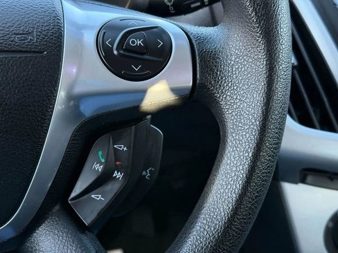 Used 2013 Ford Focus SE w/ SE Winter Pkg image 19