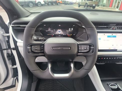 New 2026 Jeep Cherokee Overland w/ Trailer Tow Group image 14