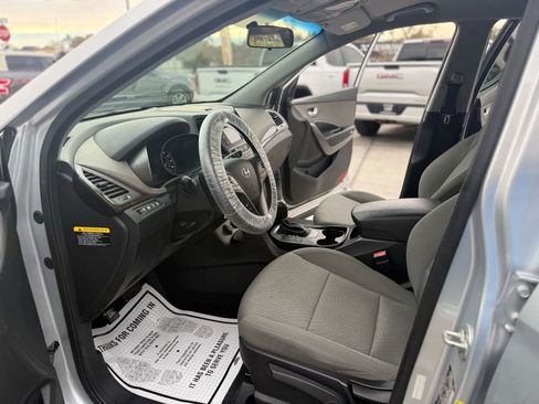 Used 2017 Hyundai Santa Fe Sport image 13