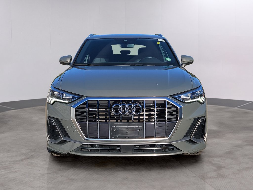 Certified 2024 Audi Q3 2.0T Premium Plus AWD/4WD image 2