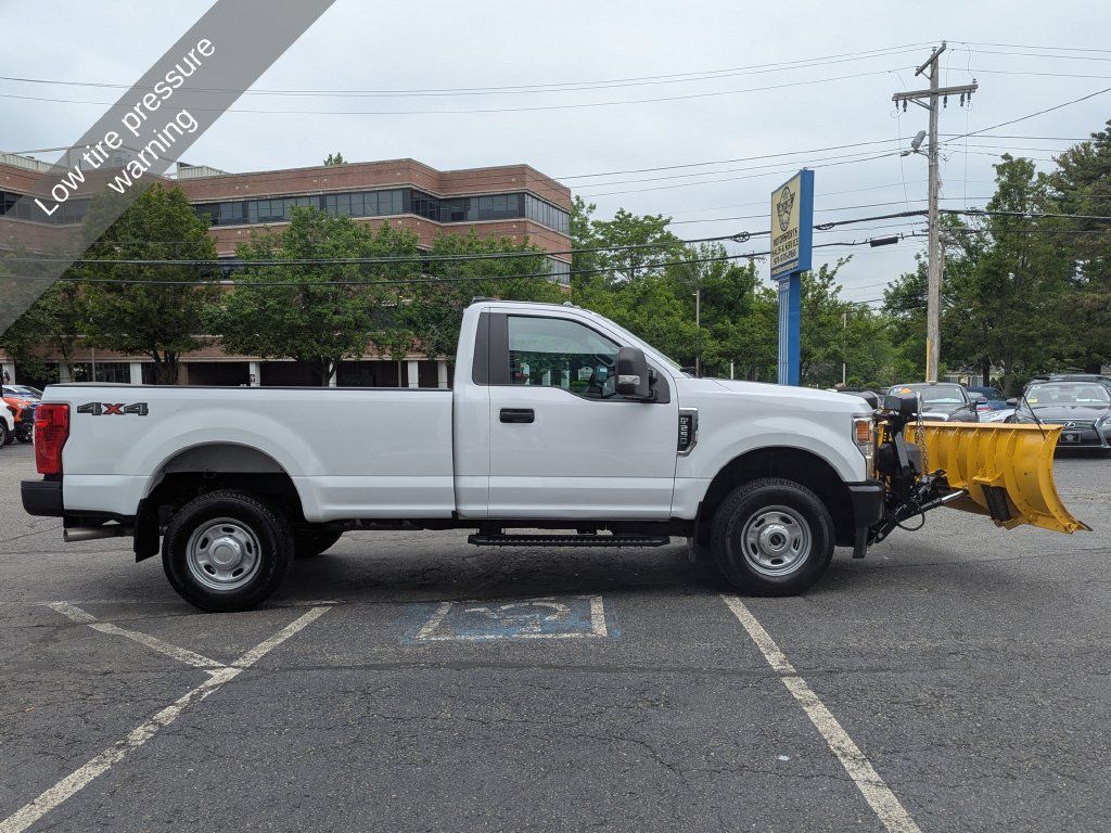 Used 2022 Ford F250 XL w/ Power Equipment Group AWD/4WD image 6