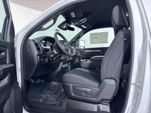 New 2026 RAM 2500 Tradesman image 4