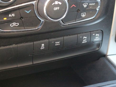 Used 2016 RAM 1500 Big Horn AWD/4WD image 25