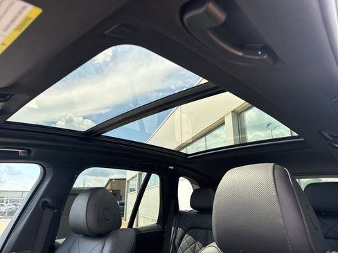 Used 2023 BMW X5 xDrive40i w/ Premium Package image 22