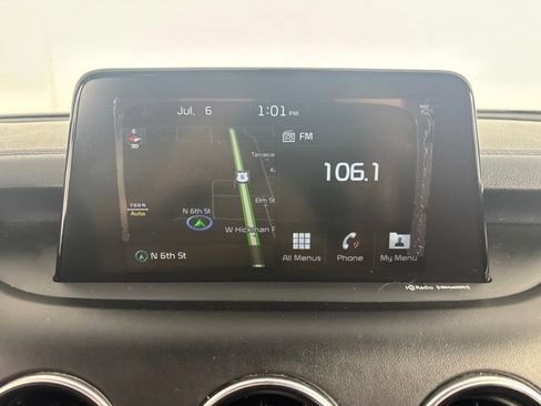 Used 2018 Kia Stinger GT1 AWD/4WD image 5
