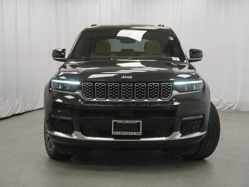 Used 2024 Jeep Grand Cherokee L Summit AWD/4WD image 15