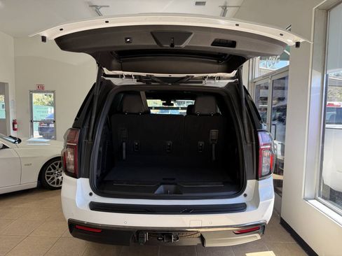 Used 2021 Chevrolet Tahoe Z71 AWD/4WD image 10