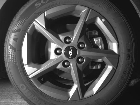 Used 2025 Kia K4 LXS image 13