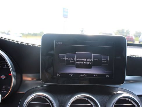 Used 2017 Mercedes-Benz GLC 300 image 34