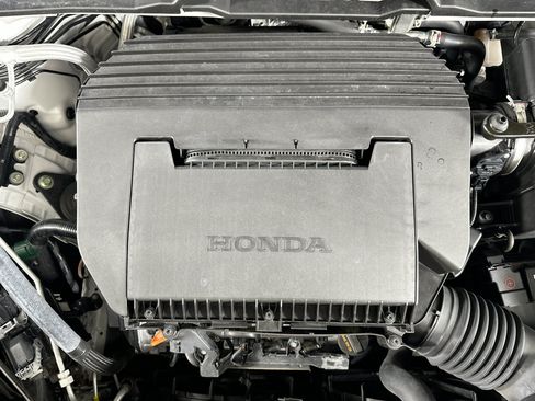 Used 2025 Honda Pilot EX-L image 33