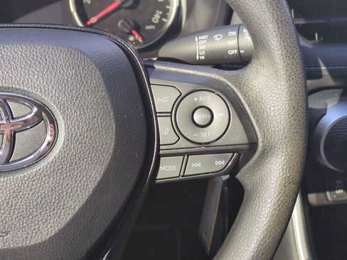 Certified 2021 Toyota RAV4 LE image 23