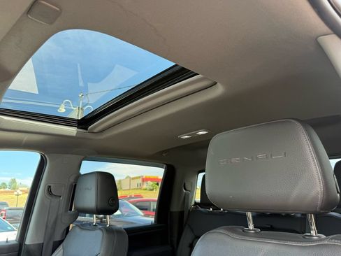 Used 2021 GMC Sierra 3500 Denali w/ Denali Ultimate Package AWD/4WD image 37
