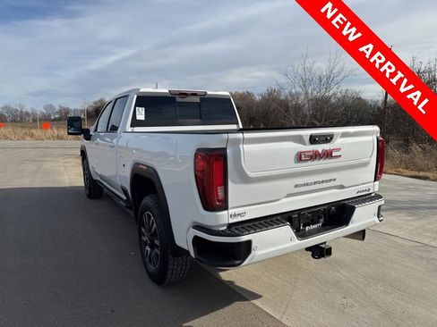 Used 2023 GMC Sierra 2500 AT4 w/ AT4 Preferred Package image 5