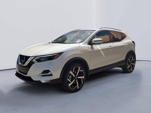 Used 2022 Nissan Rogue Sport SL w/ Premium Package FWD image 7