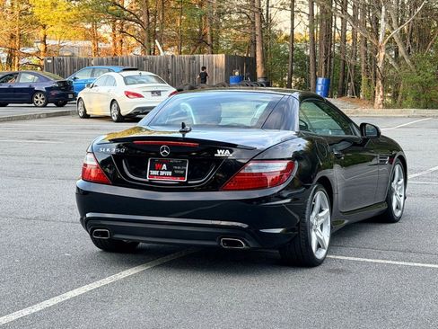 Used 2014 Mercedes-Benz SLK 250 image 8