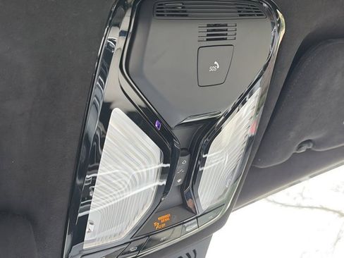 Used 2020 BMW X7 xDrive40i w/ M Sport Package image 32