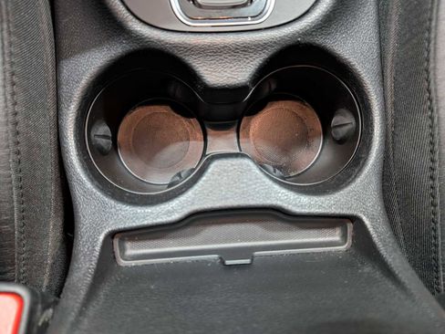 Used 2020 Jeep Cherokee Limited image 26