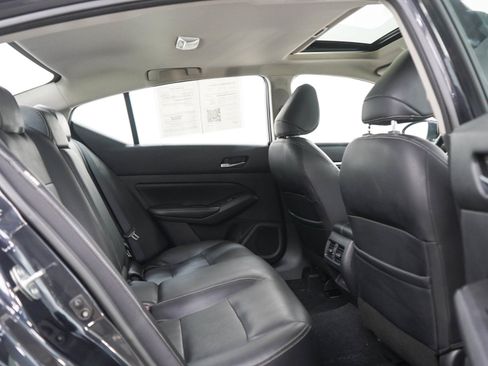 Used 2019 Nissan Altima 2.5 Platinum AWD/4WD image 13