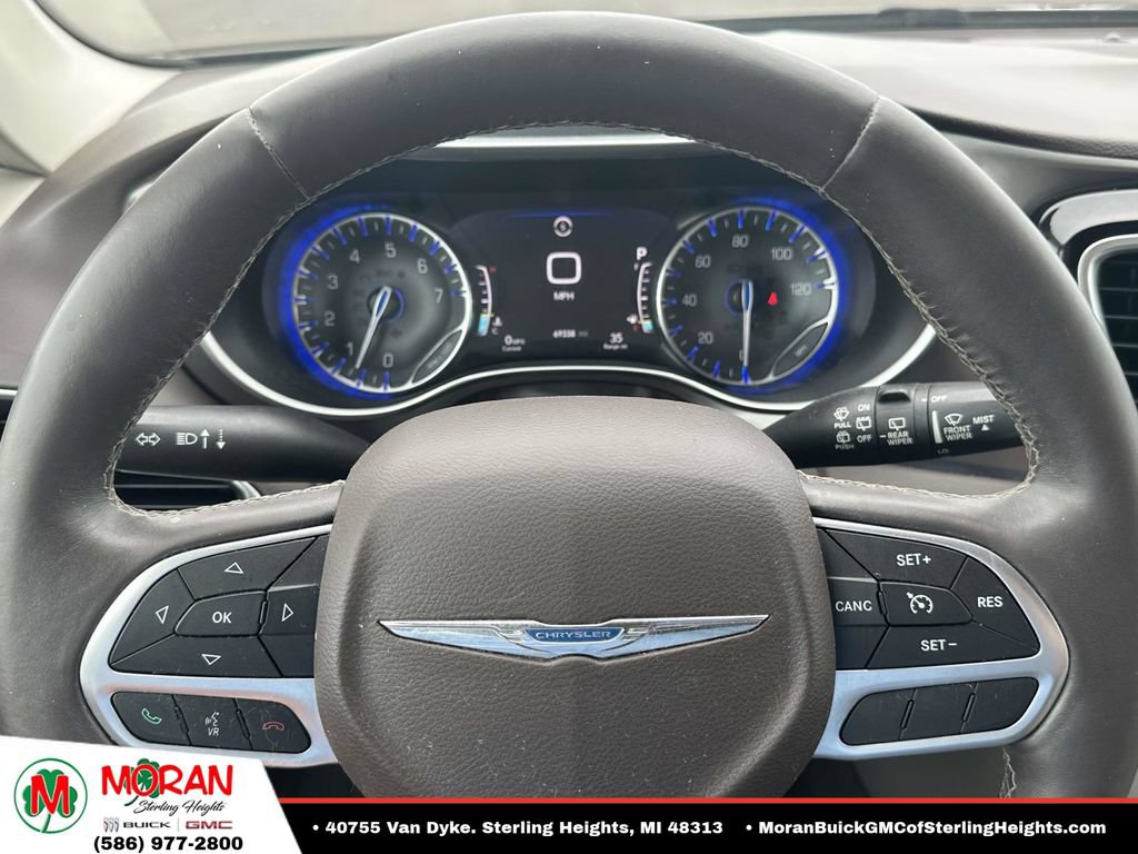 Used 2017 Chrysler Pacifica Touring-L Plus FWD image 20