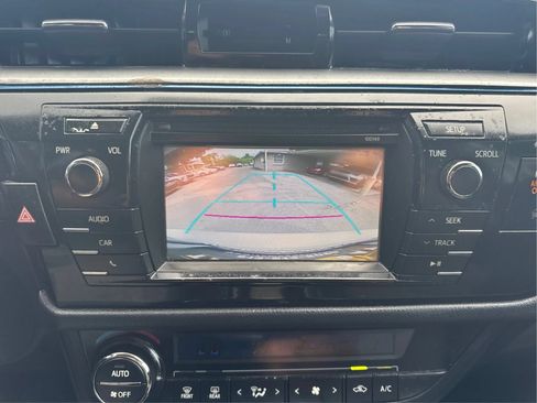 Used 2014 Toyota Corolla S FWD image 26
