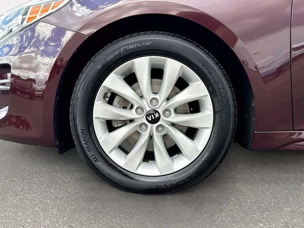 Used 2018 Kia Optima EX w/ Premium Package FWD image 29