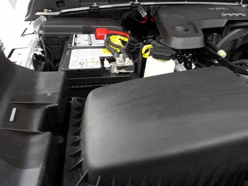 Used 2021 Jeep Gladiator Sport AWD/4WD image 28