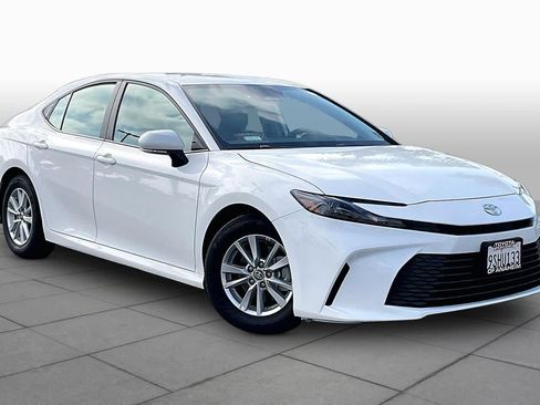 Used 2025 Toyota Camry LE FWD image 2