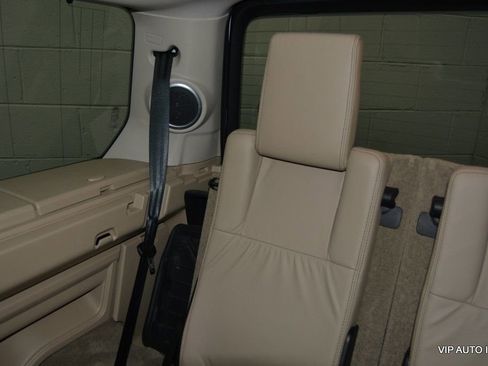 Used 2016 Land Rover LR4 HSE LUX AWD/4WD image 30