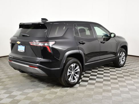 Used 2025 Chevrolet Equinox LT AWD/4WD image 6