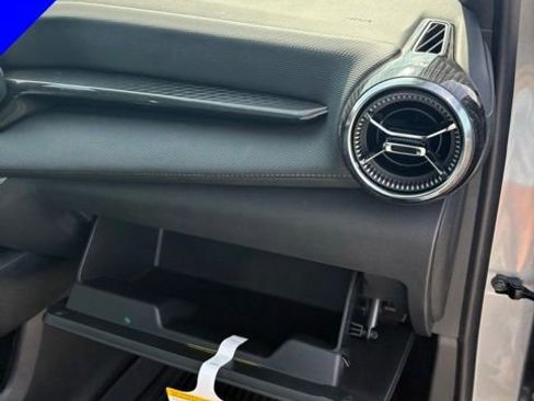 New 2026 Chevrolet Equinox LT w/ Convenience Package II FWD image 30