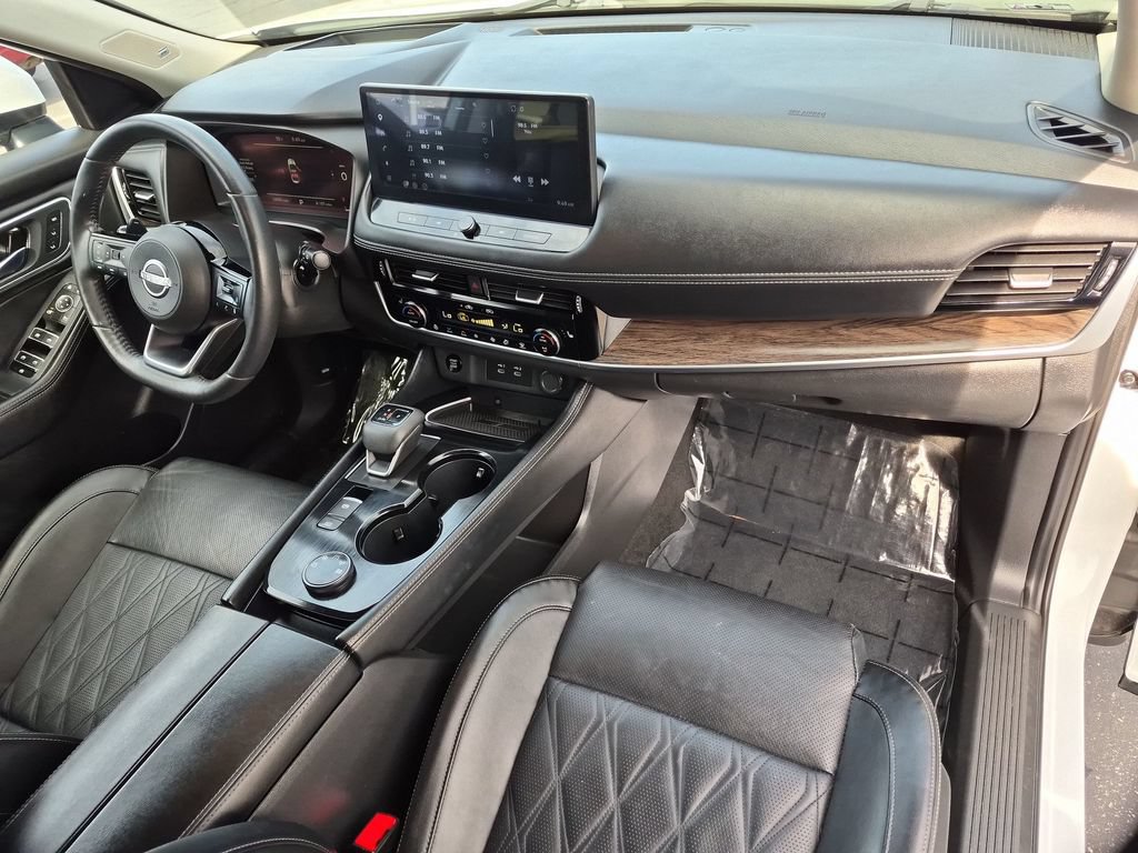 Used 2024 Nissan Rogue Platinum AWD/4WD image 18