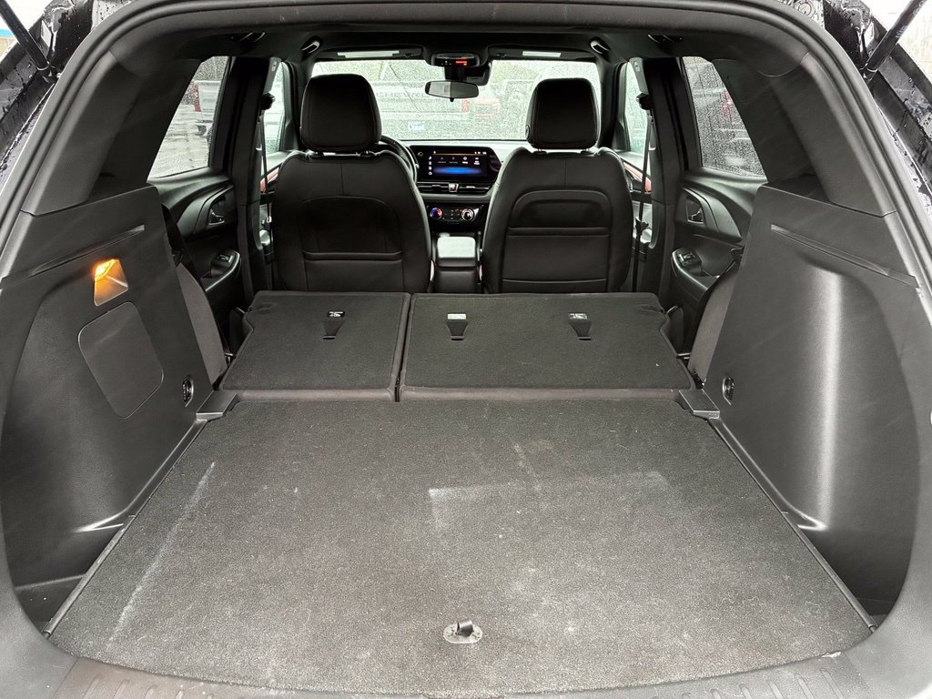 Used 2024 Chevrolet TrailBlazer RS AWD/4WD image 33