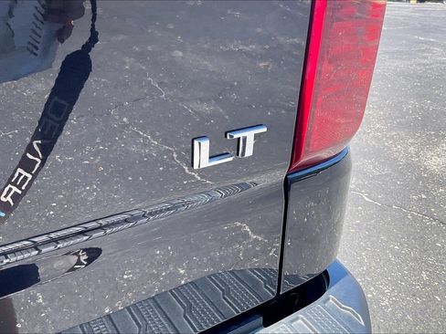 Used 2023 Chevrolet Silverado 1500 LT AWD/4WD image 8