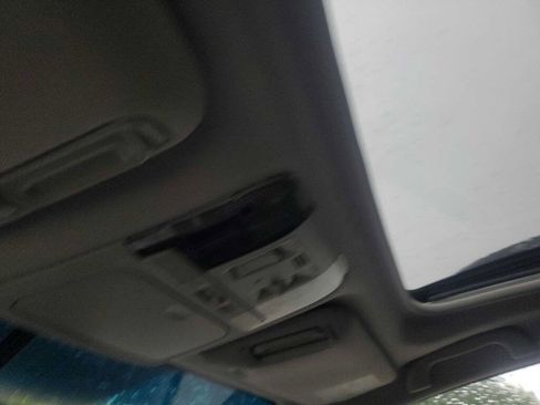 Used 2011 Subaru Outback 2.5i Limited image 30