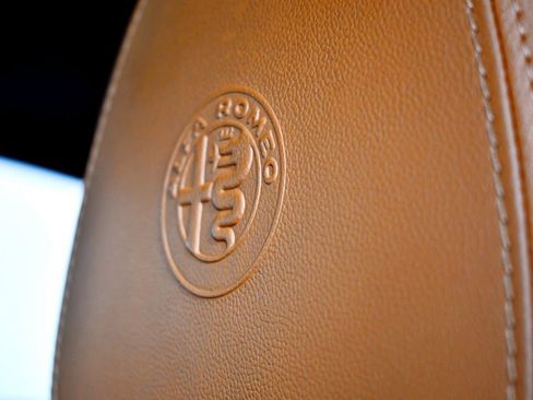 Used 2020 Alfa Romeo Giulia AWD w/ Quick Order Package 22J Sport image 18