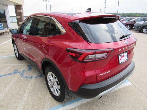 Used 2023 Ford Escape Active w/ Tech Pack #2 image 7