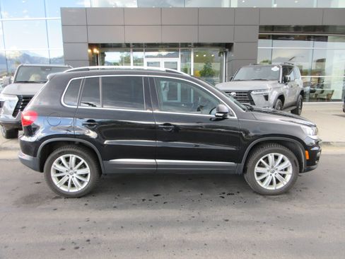 Used 2012 Volkswagen Tiguan SE AWD/4WD image 12