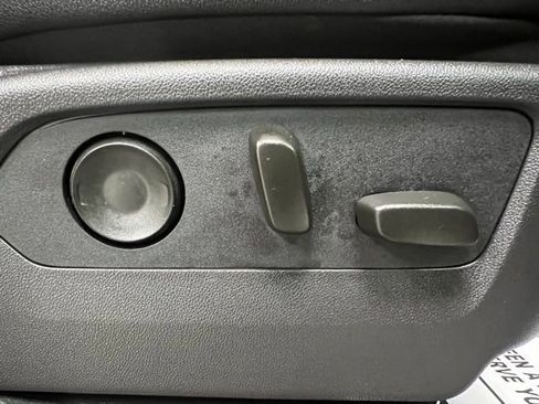 Used 2024 Chevrolet Silverado 2500 ZR2 w/ Technology Package image 61